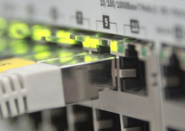 Instalación fibra óptica y sistemas de redes de Internet