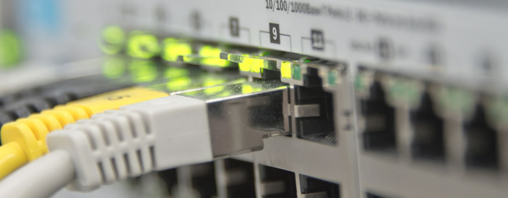 Instalación fibra óptica y sistemas de redes de Internet